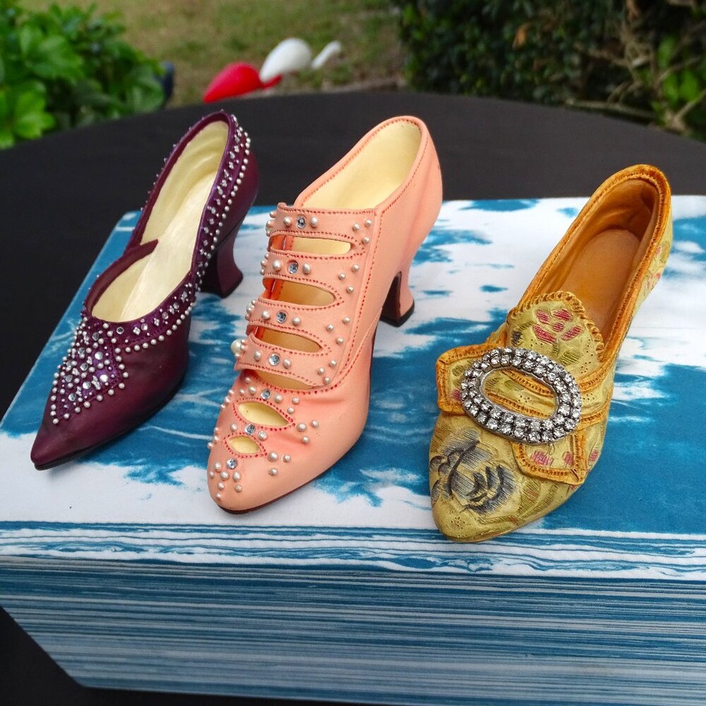 Just the Right Shoe Collection of 3 Vintage Shoes